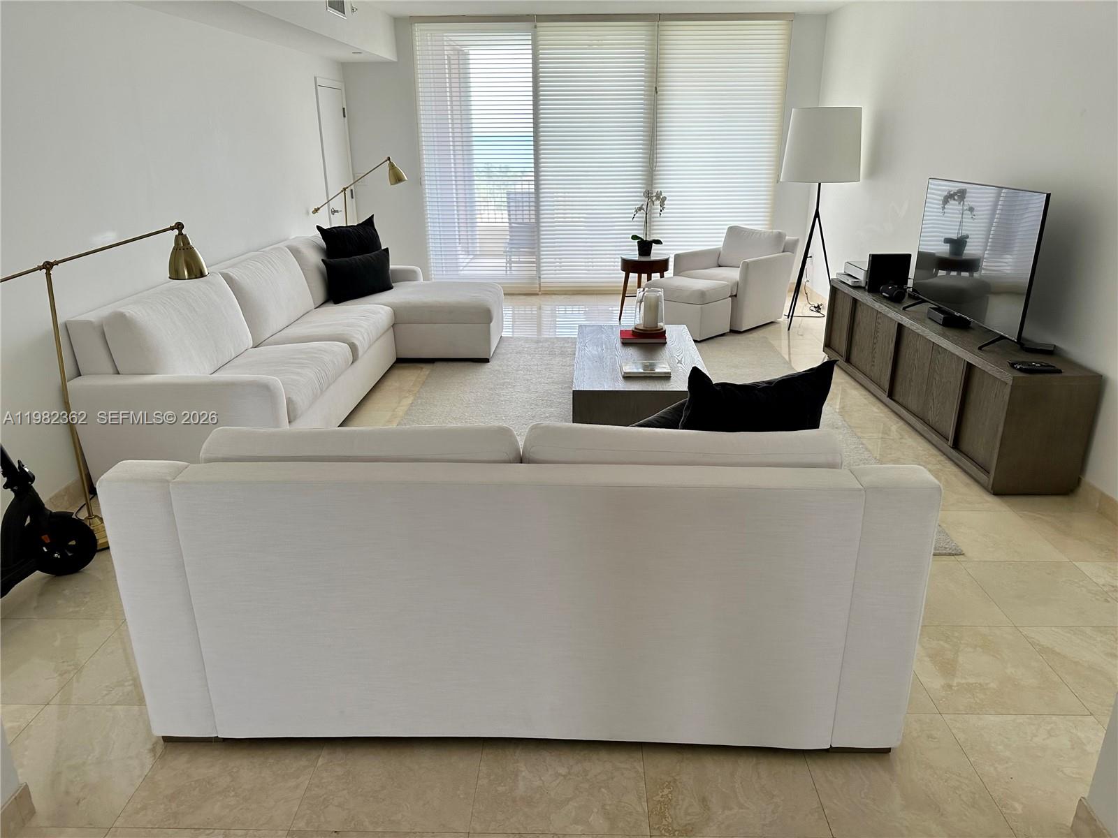 785 Crandon Blvd 803