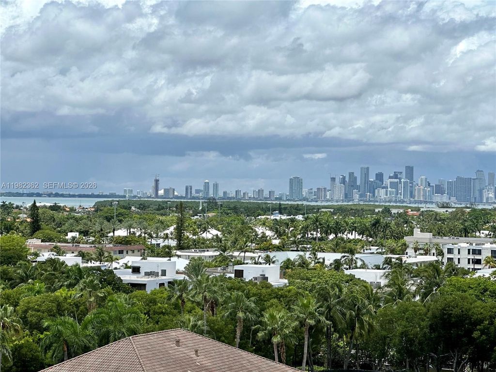 Photo of 785 Crandon Blvd #803, Key Biscayne, FL 33149 (MLS # A11982362)