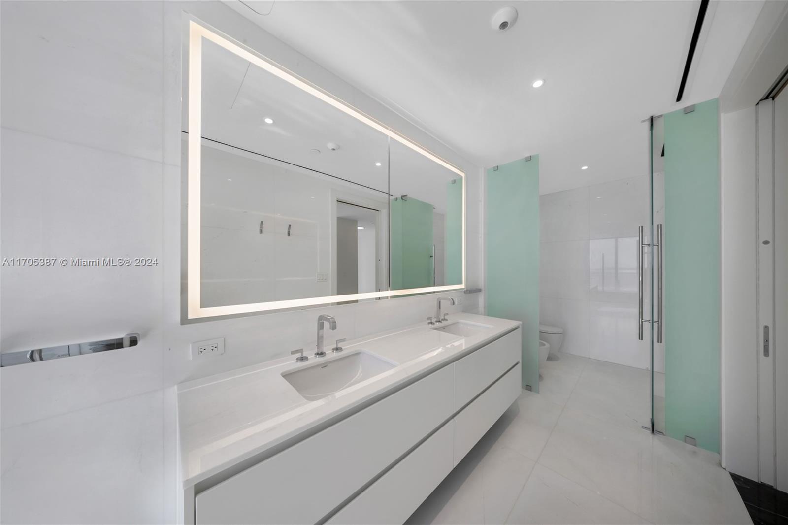 Aston Martin Residences - Residential