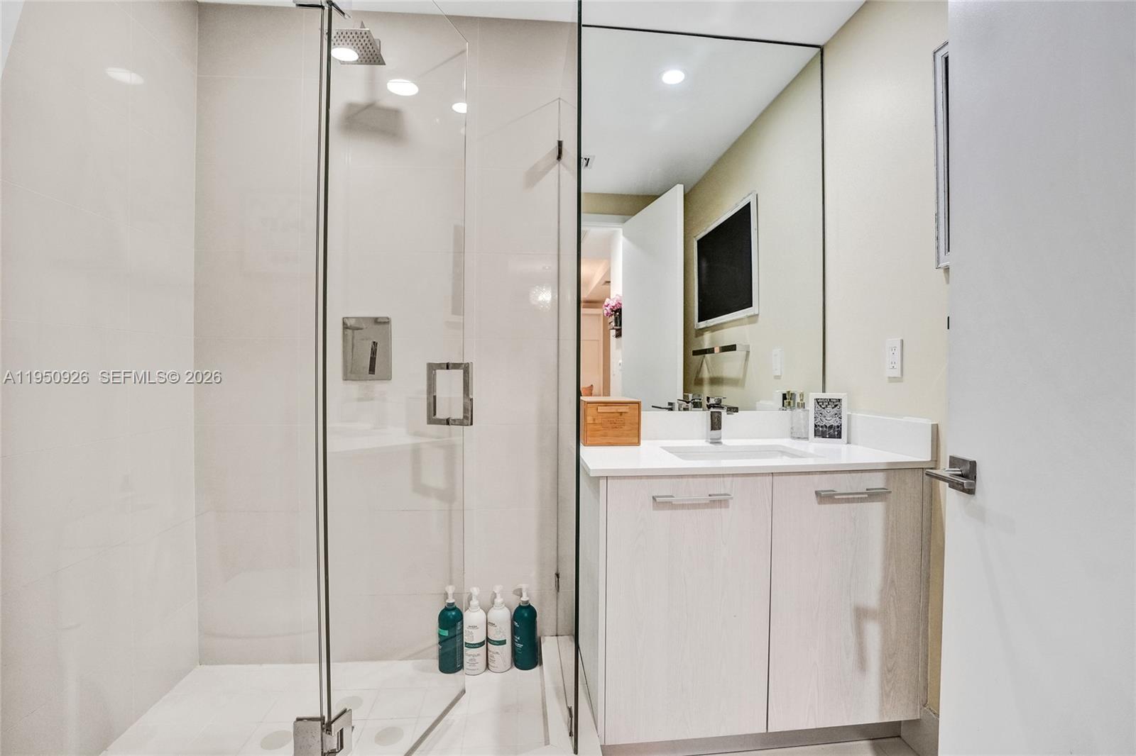 BRICKELL HEIGHTS EAST CON - Residential