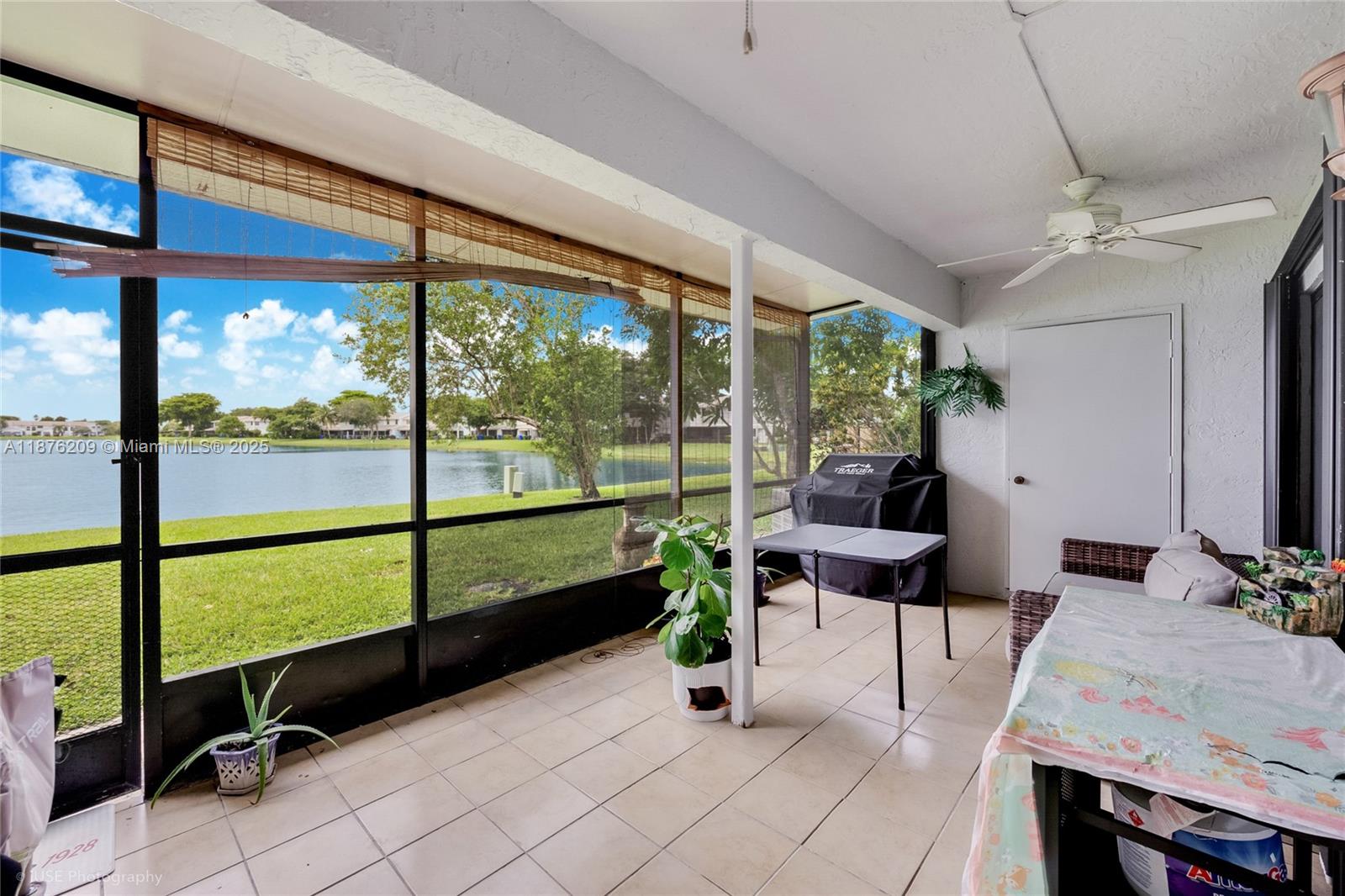 PEMBROKE POINTE SECTION T - Residential