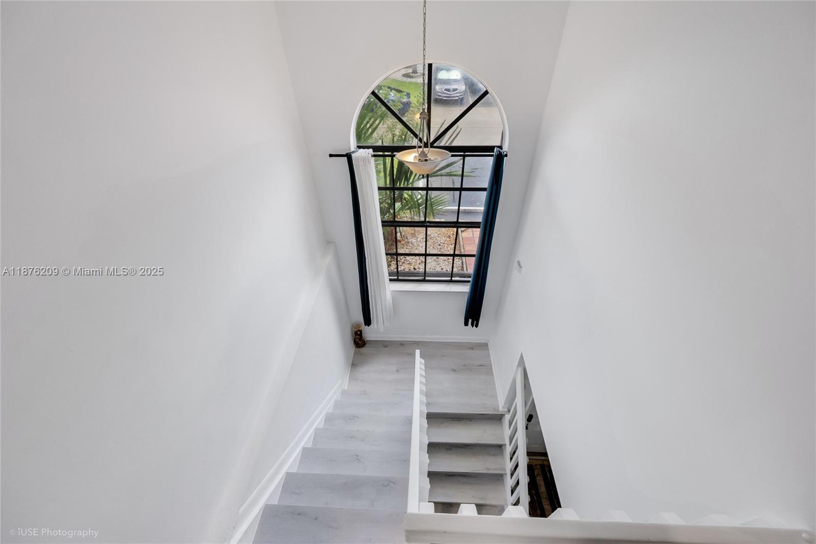 PEMBROKE POINTE SECTION T - Residential