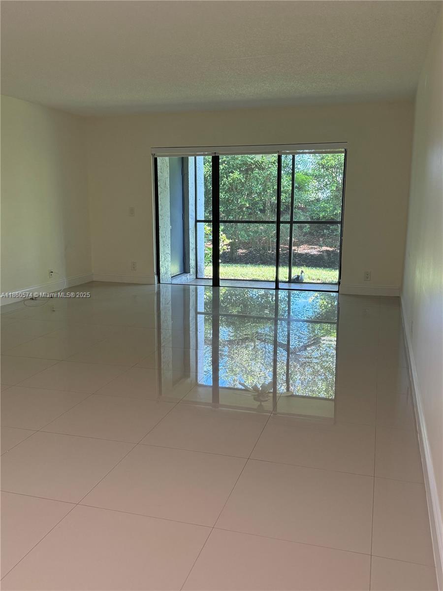 GARDENS AT BONAVENTURE 14 - Residential Lease