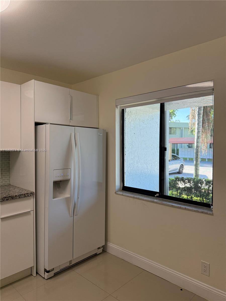 GARDENS AT BONAVENTURE 14 - Residential Lease