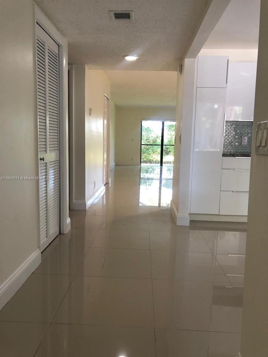 GARDENS AT BONAVENTURE 14 - Residential Lease