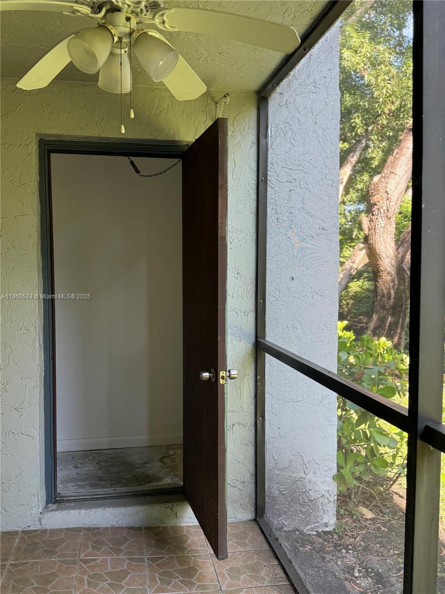 GARDENS AT BONAVENTURE 14 - Residential Lease