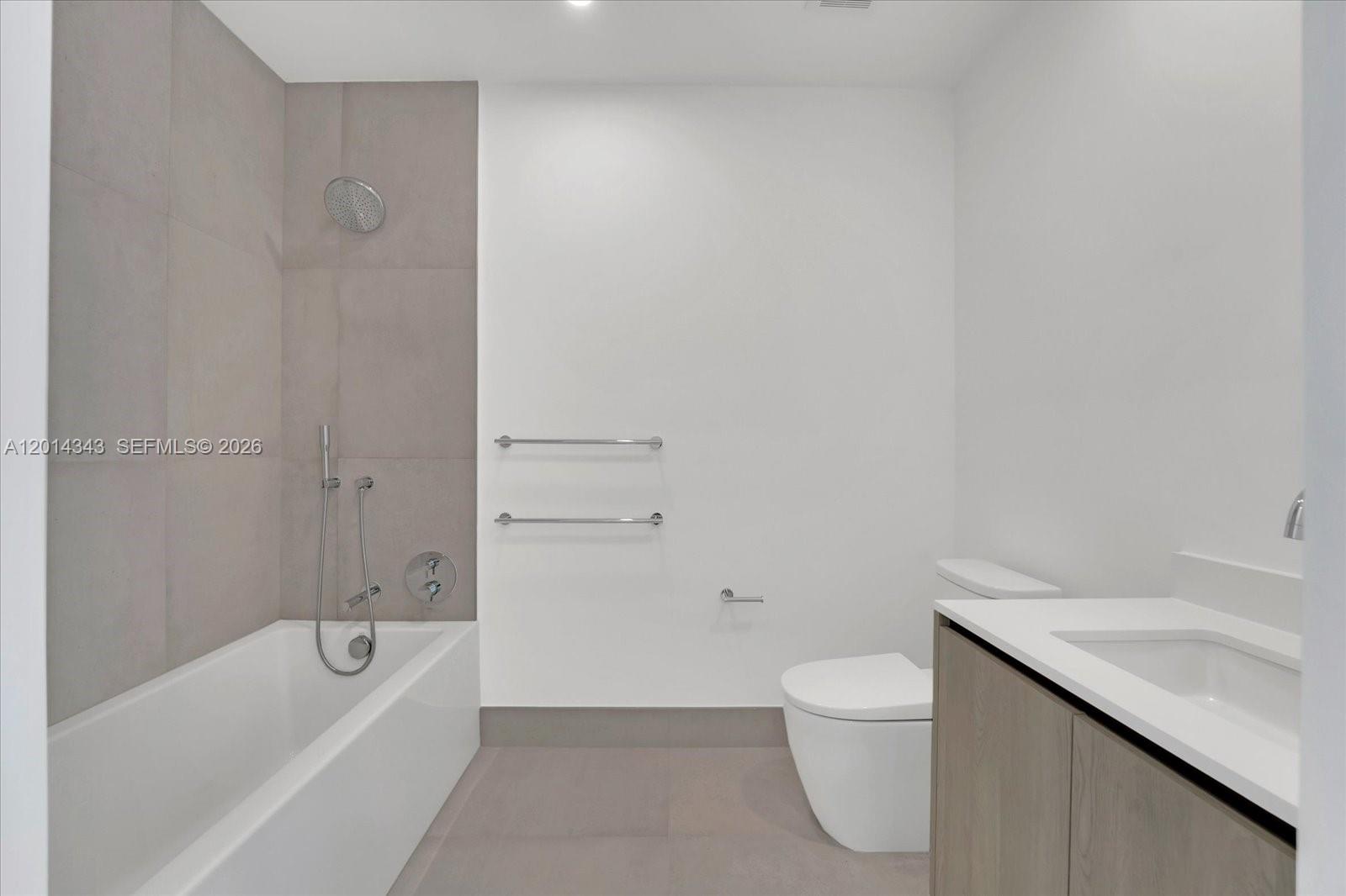 BAY HARBOR ISLAND - Residential Lease