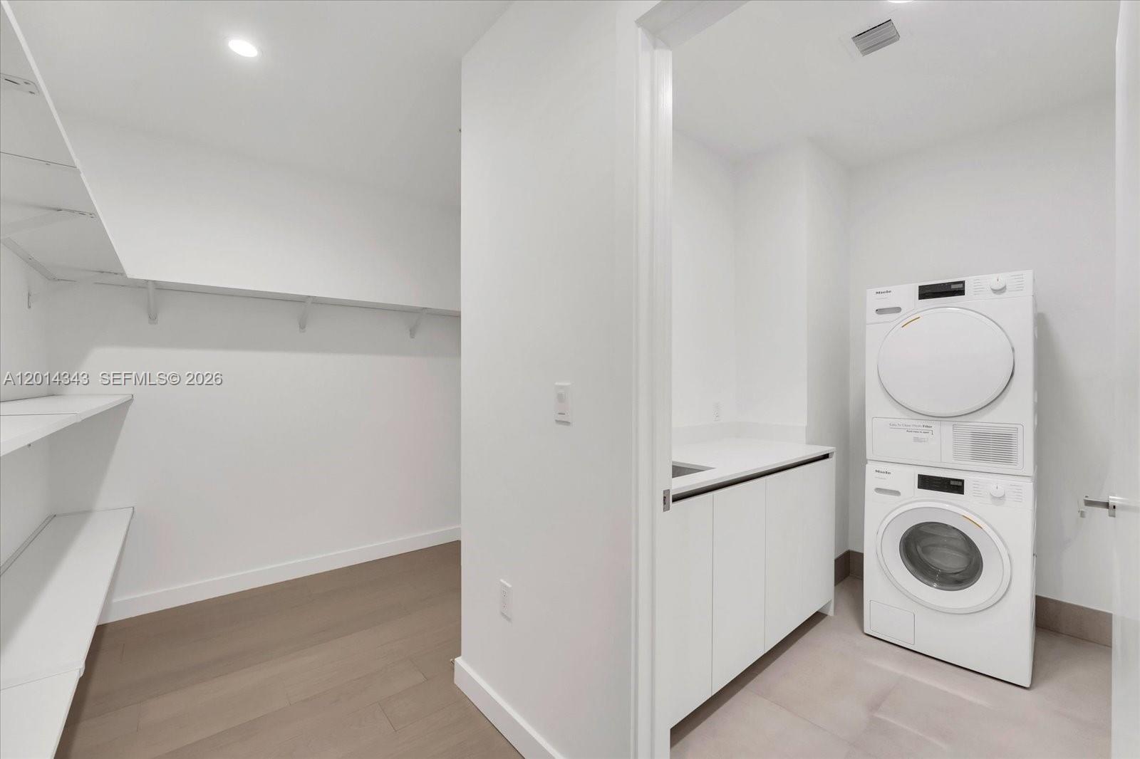 BAY HARBOR ISLAND - Residential Lease