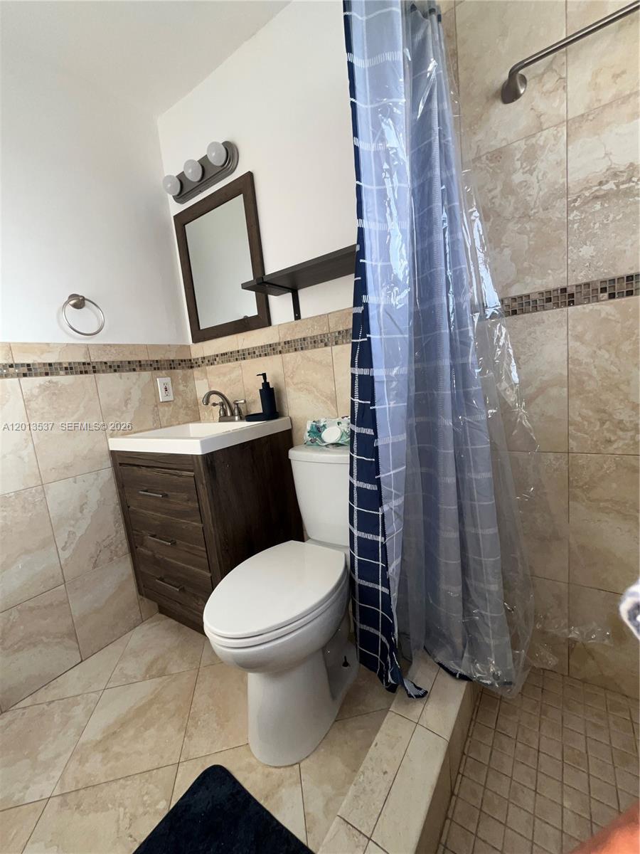 SEA CREST CONDO - Residential Lease