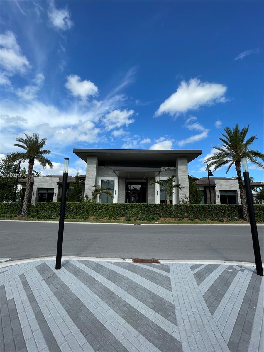 Ground Floor. Great opportunity for people who want easy and confortable access to their home. All Tile floors. New appliances. GREAT common areas. Visitors parking, amazing distribution. Walking distance to Doral city place, downtown doral, and great public and private schools. Showing assist to get access code.