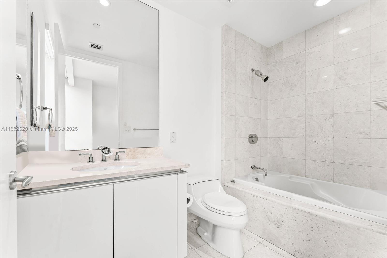 TURNBERRY OCEAN COLONY SO - Residential