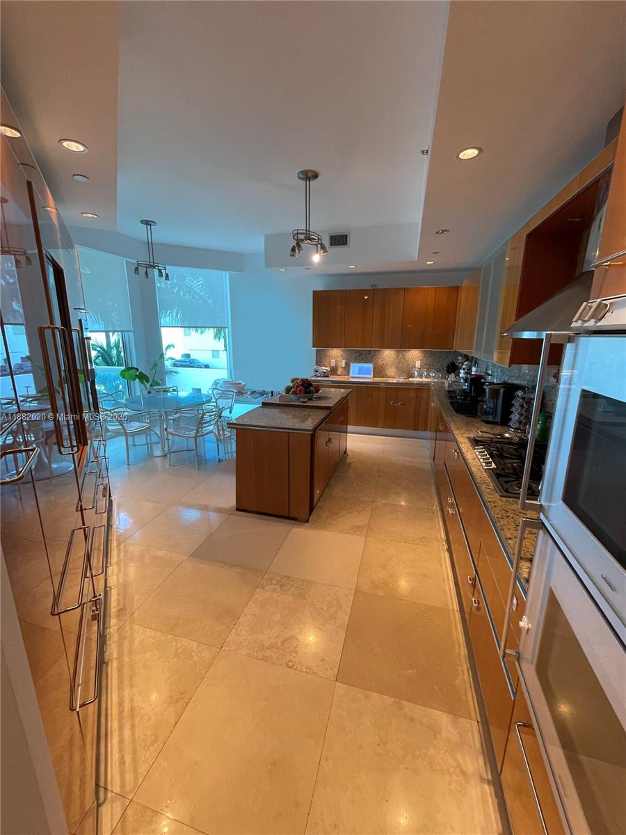 TURNBERRY OCEAN COLONY SO - Residential