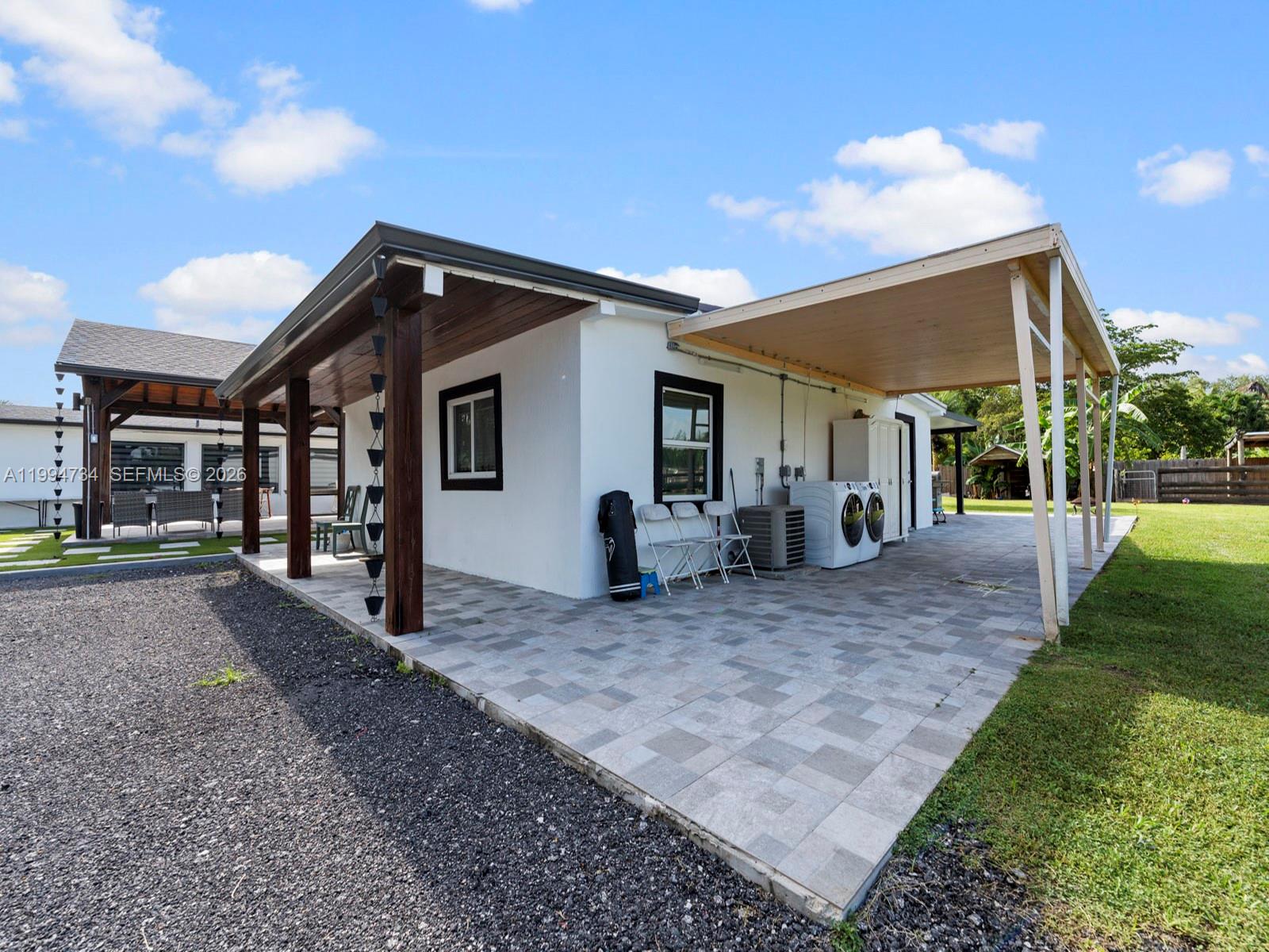 RICHMOND RANCH ESTATES 288 - Residential