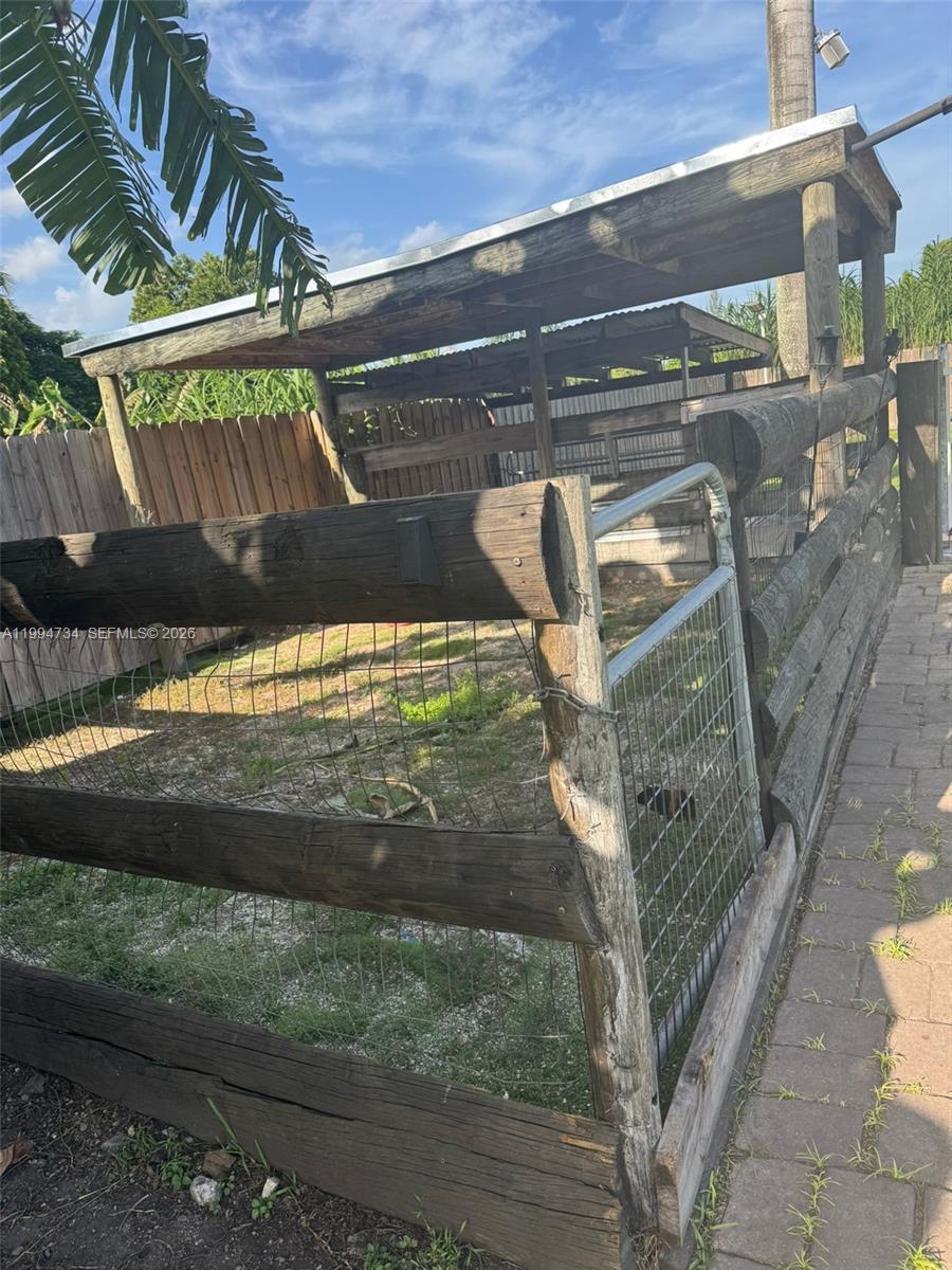 RICHMOND RANCH ESTATES 288 - Residential