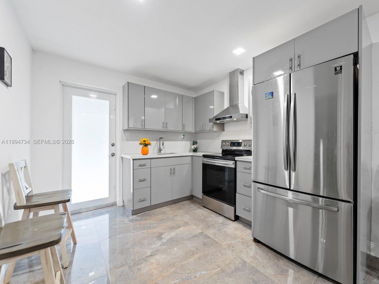 RICHMOND RANCH ESTATES 288 - Residential