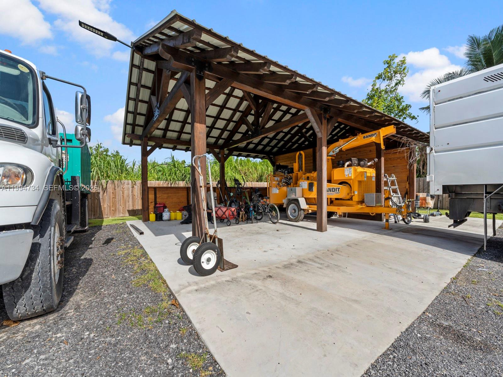 RICHMOND RANCH ESTATES 288 - Residential