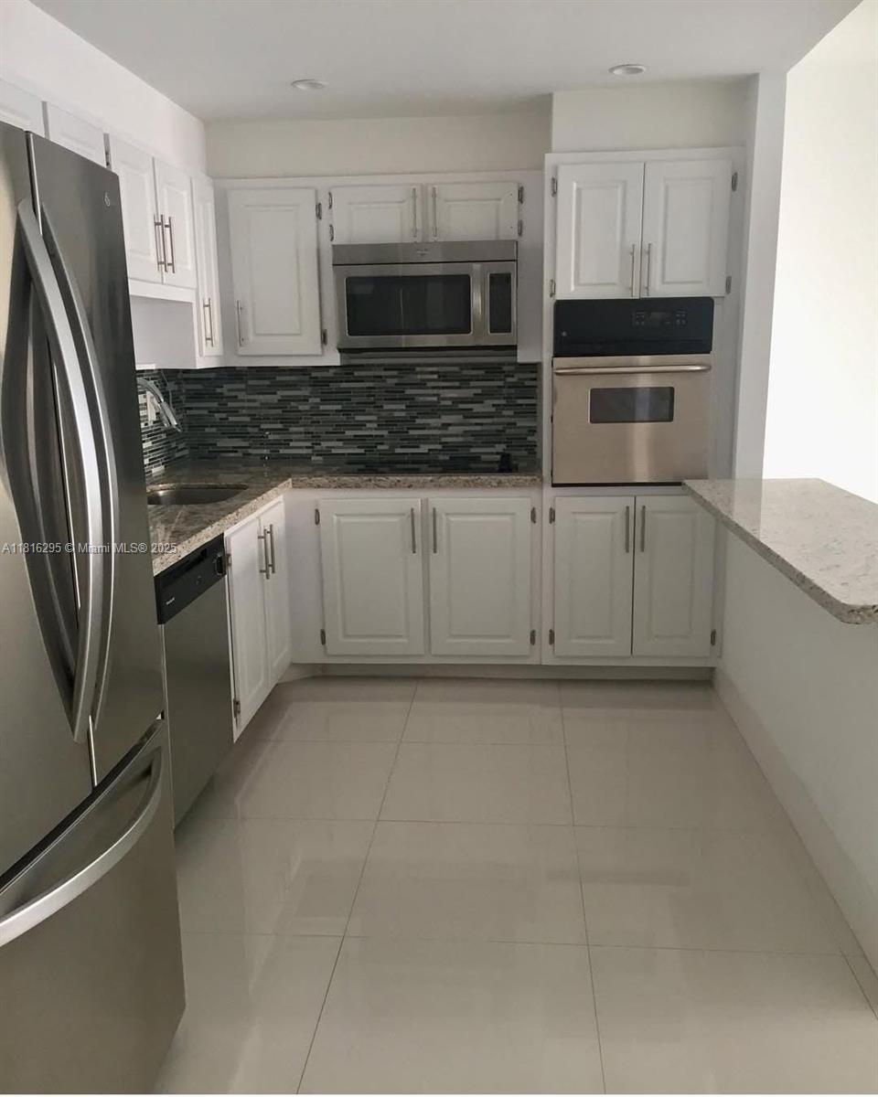 19380 Collins Ave 510, Sunny Isles Beach, Miami-Dade County, Florida - 1 Bedrooms  
2 Bathrooms - 