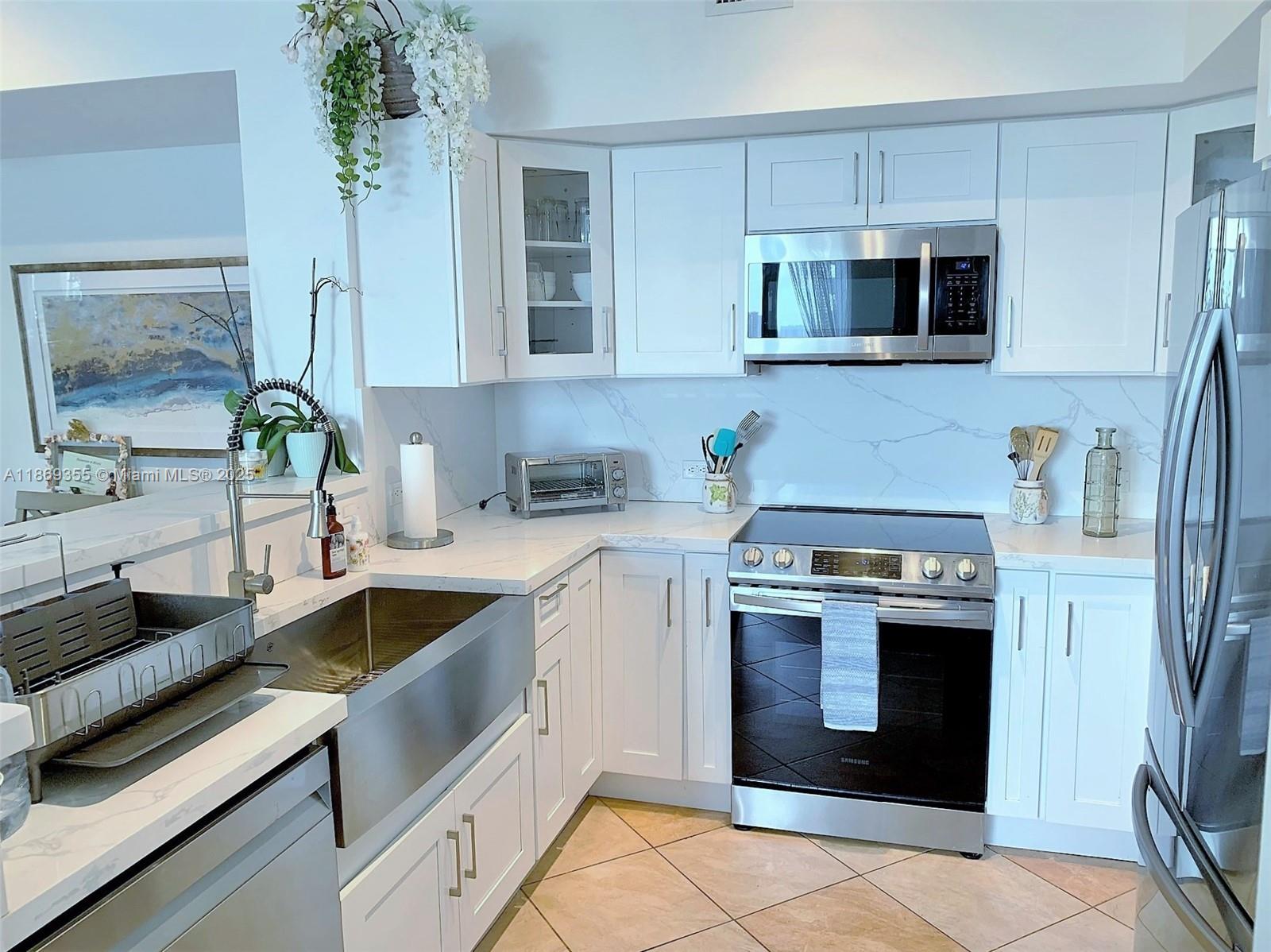 2080 S OCEAN DRIVE PH3
