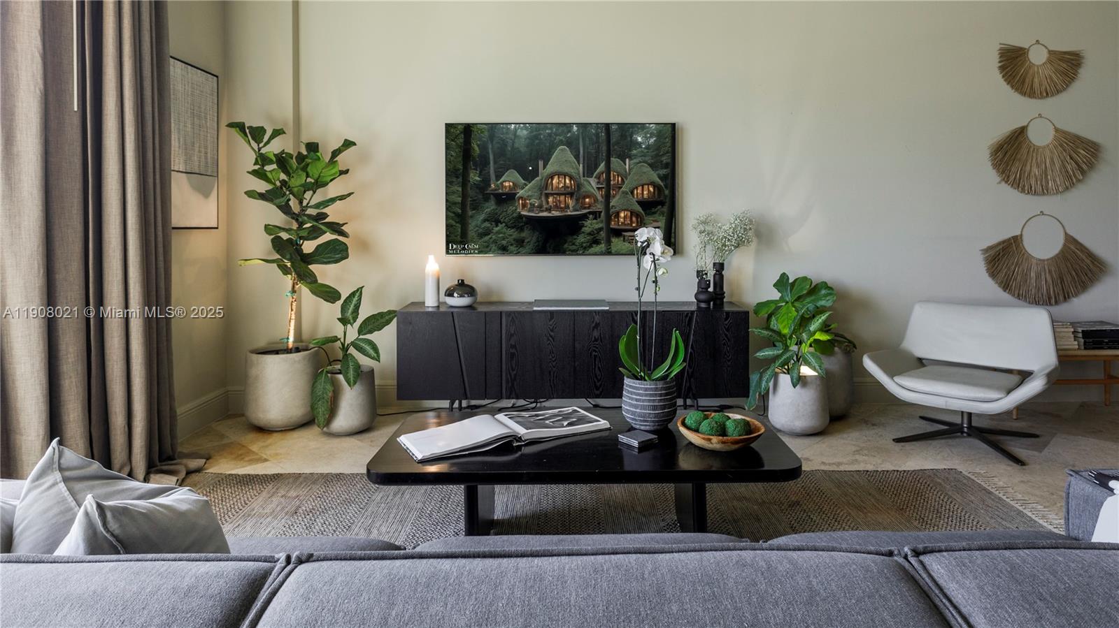 COCOSTYLE @ 3250 GRAND AV - Residential