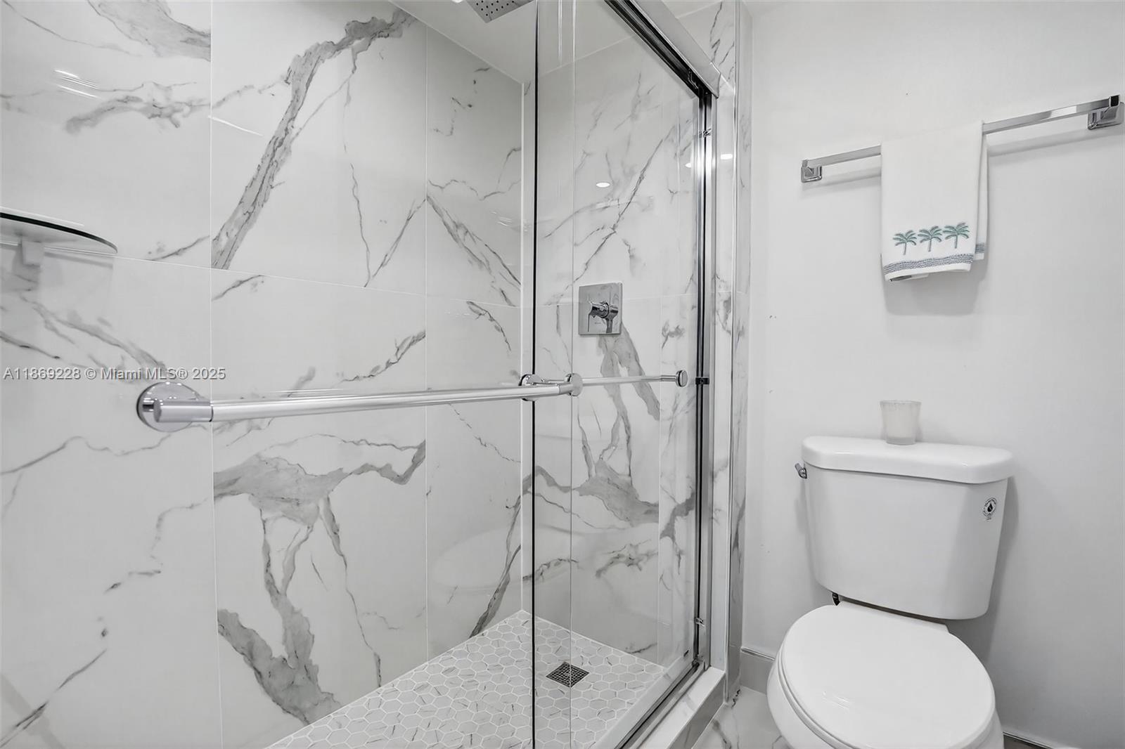 WINSTON TOWERS 600 CONDO - Residential