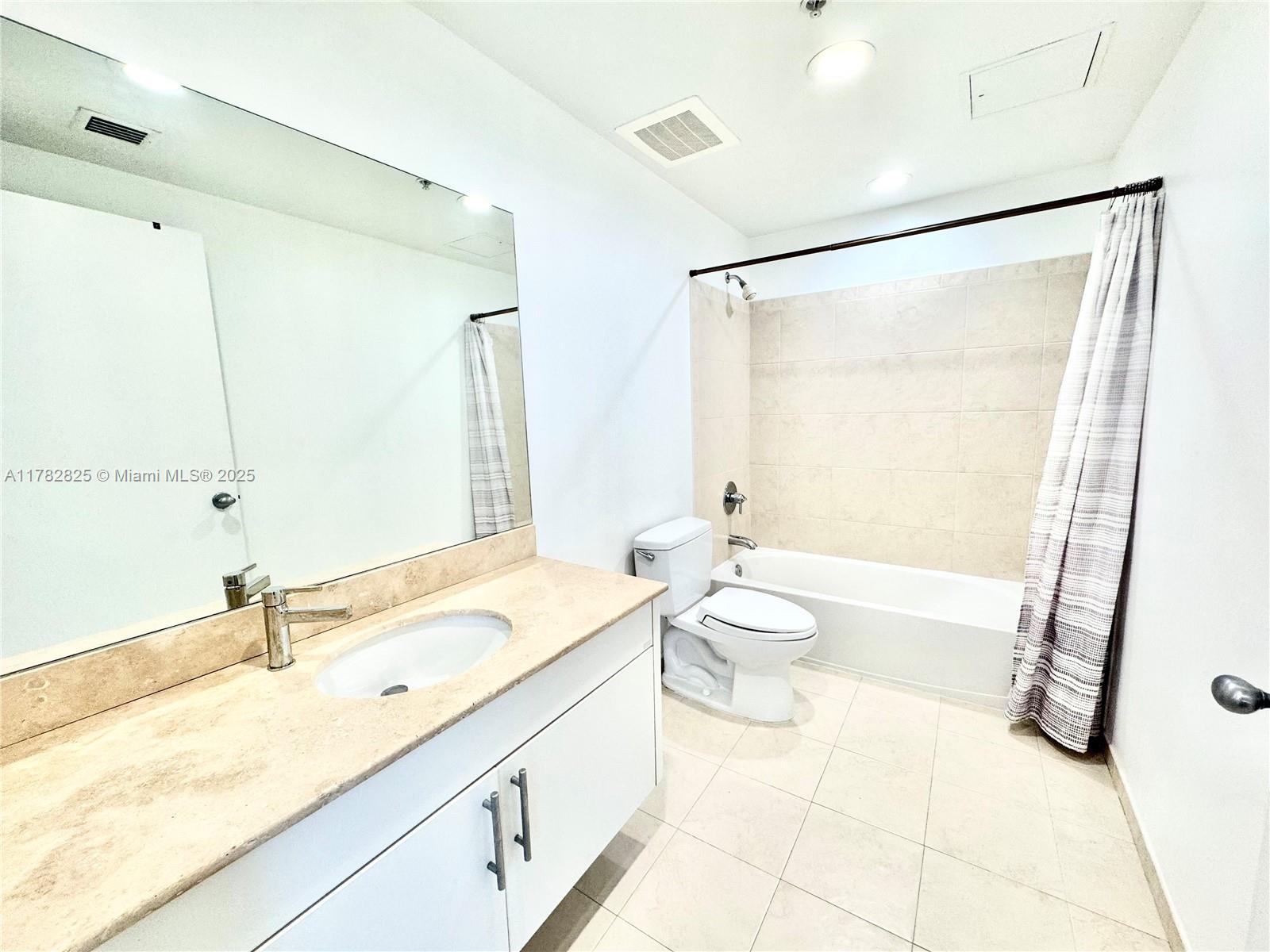 BLUE BAY TOWER CONDO - Residential