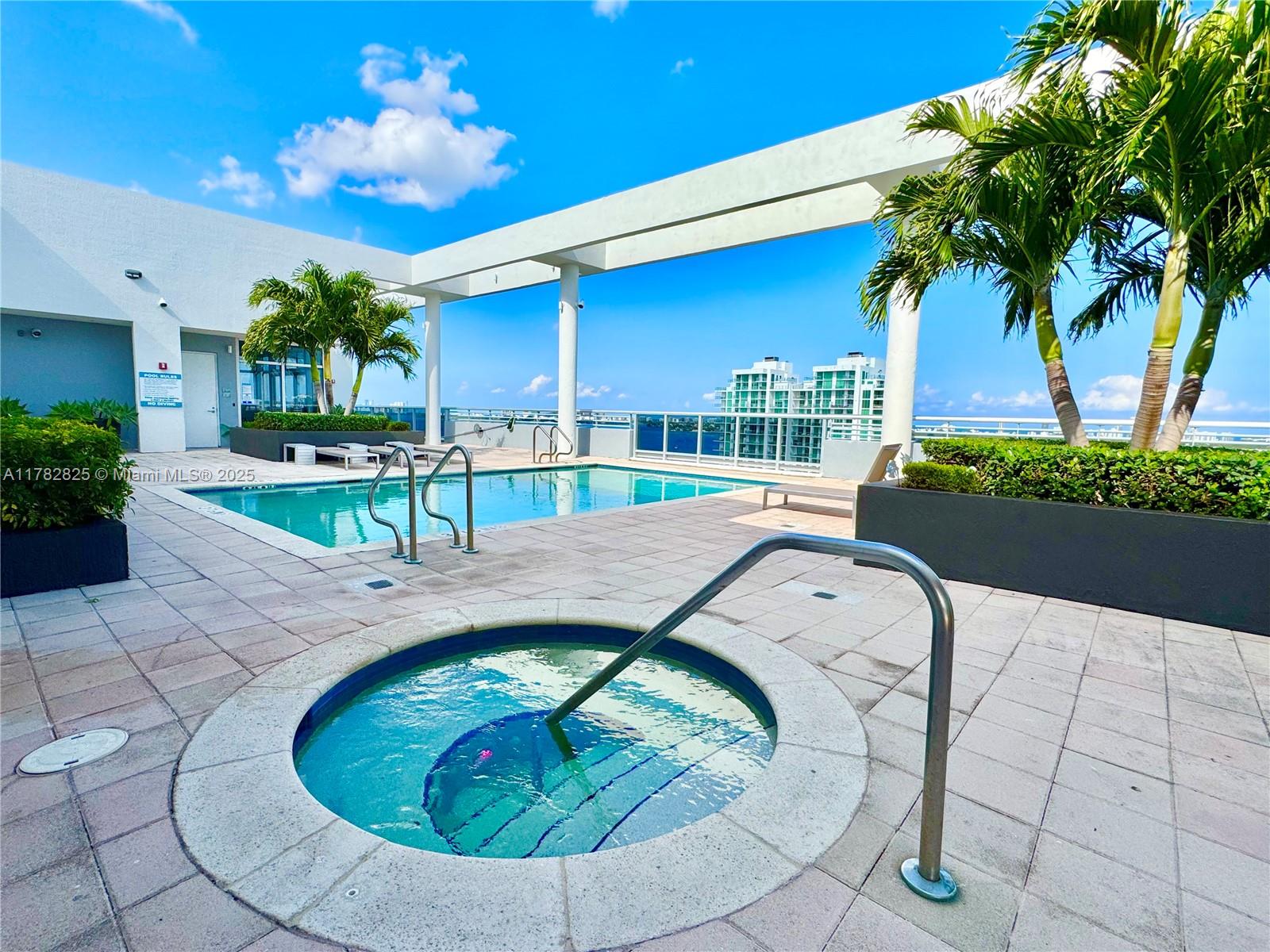 BLUE BAY TOWER CONDO - Residential