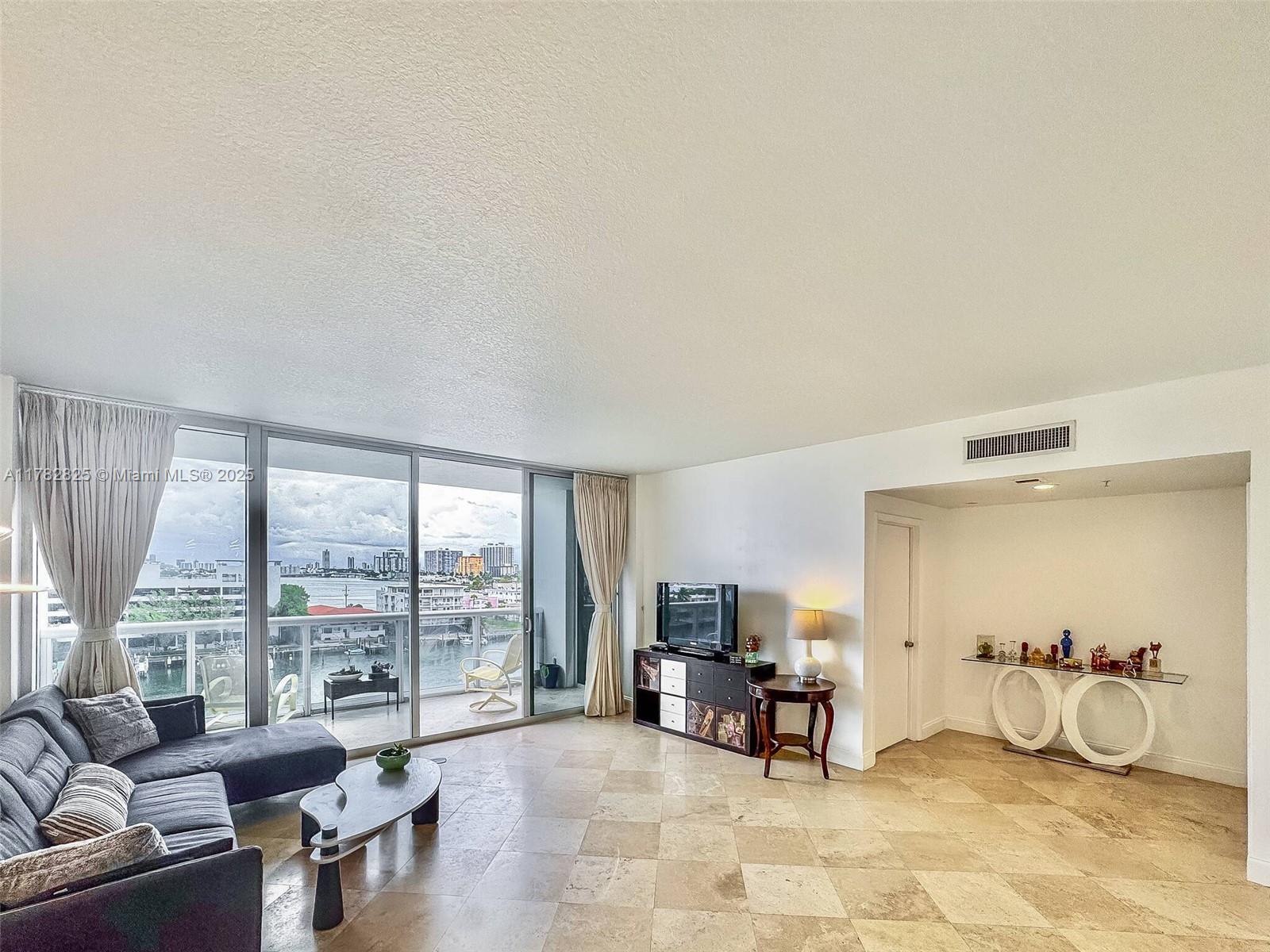 BLUE BAY TOWER CONDO - Residential