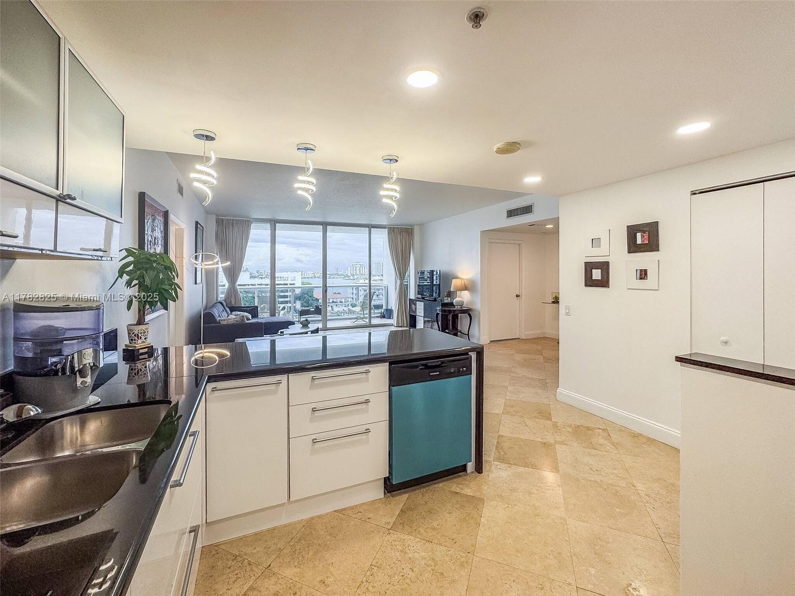 BLUE BAY TOWER CONDO - Residential