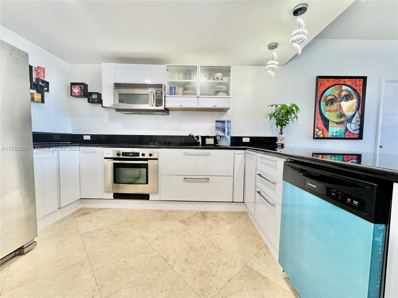 BLUE BAY TOWER CONDO - Residential