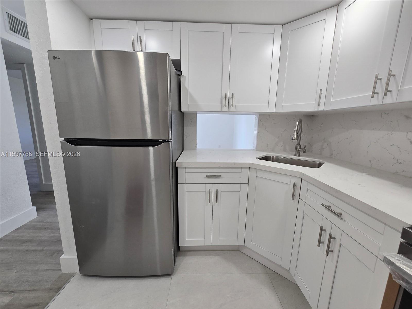 YOLANDA VILLAS CONDO - Residential Lease