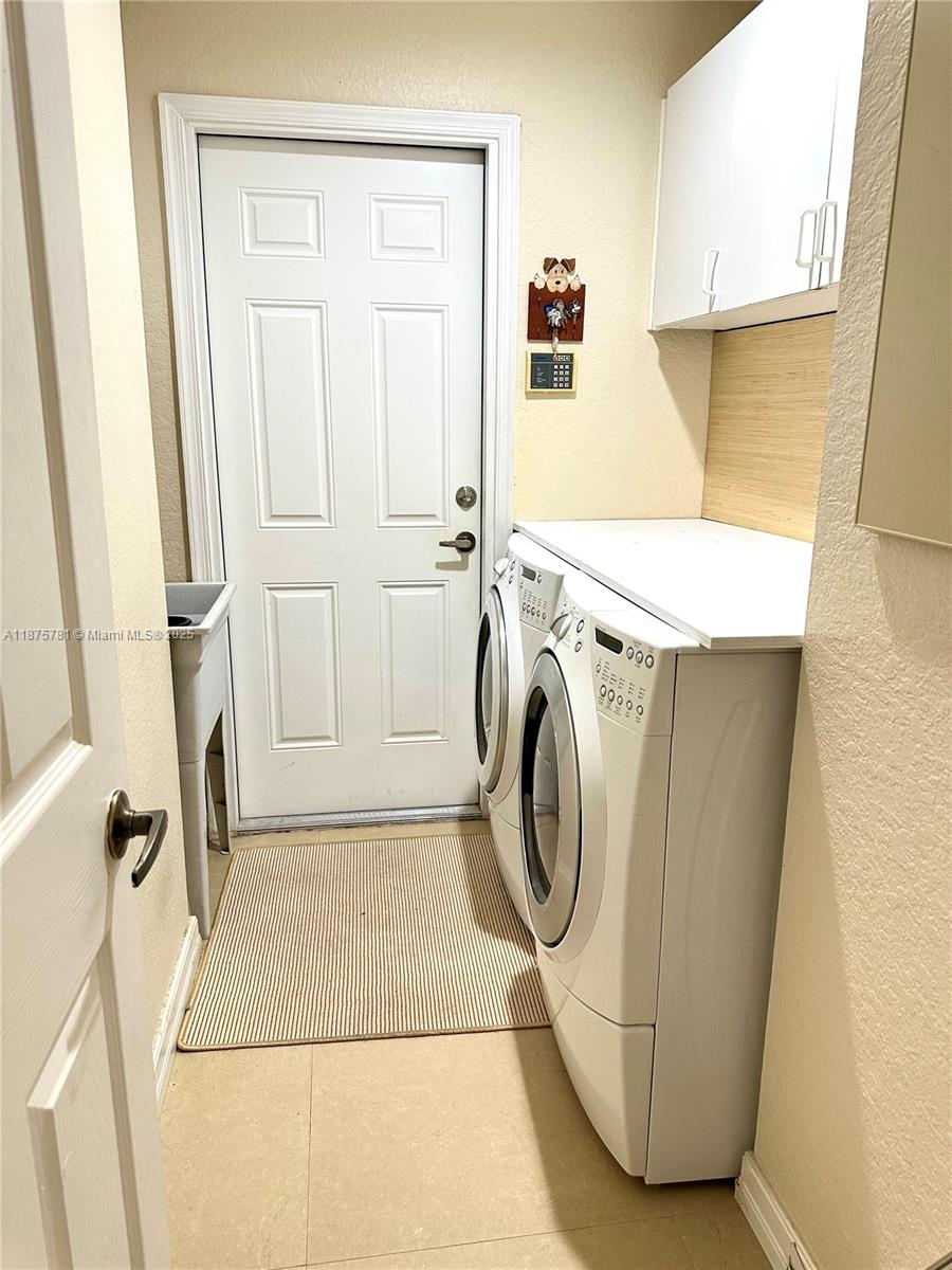 The Lakes - Residential Lease