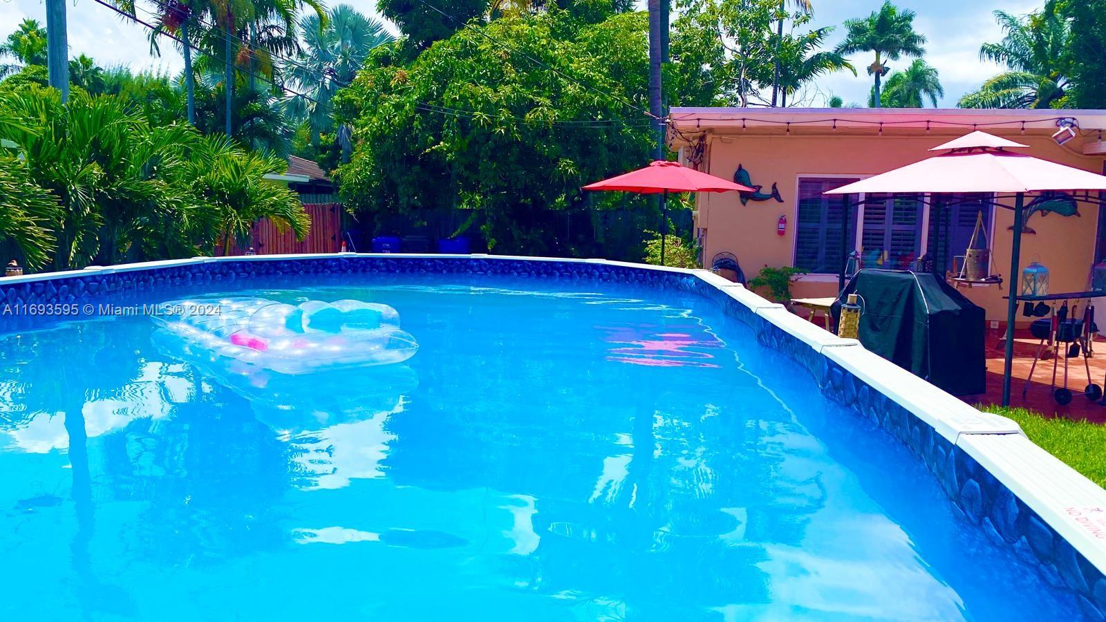 HOLLYWOOD LAKES SECTION - Residential Lease