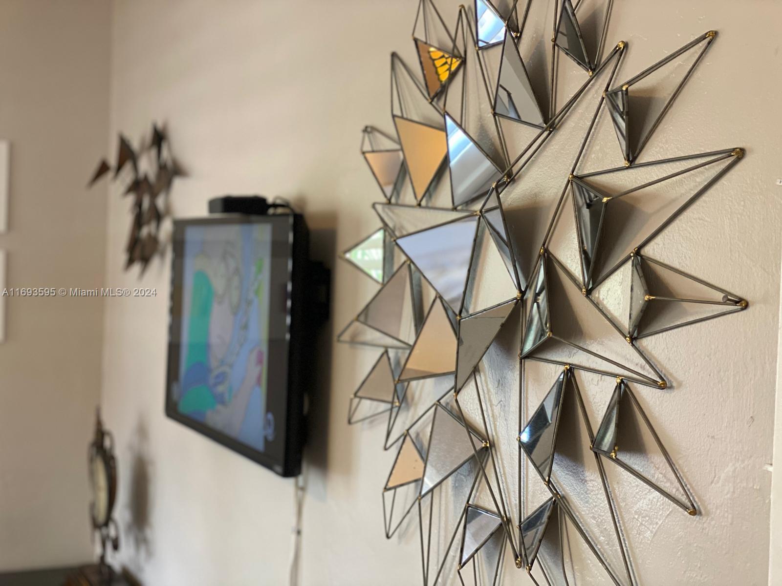 HOLLYWOOD LAKES SECTION - Residential Lease