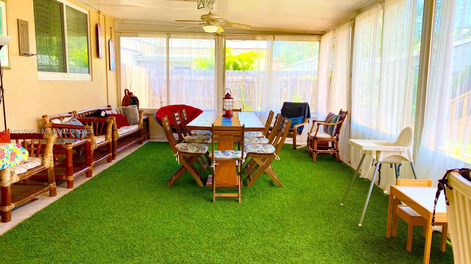 HOLLYWOOD LAKES SECTION - Residential Lease