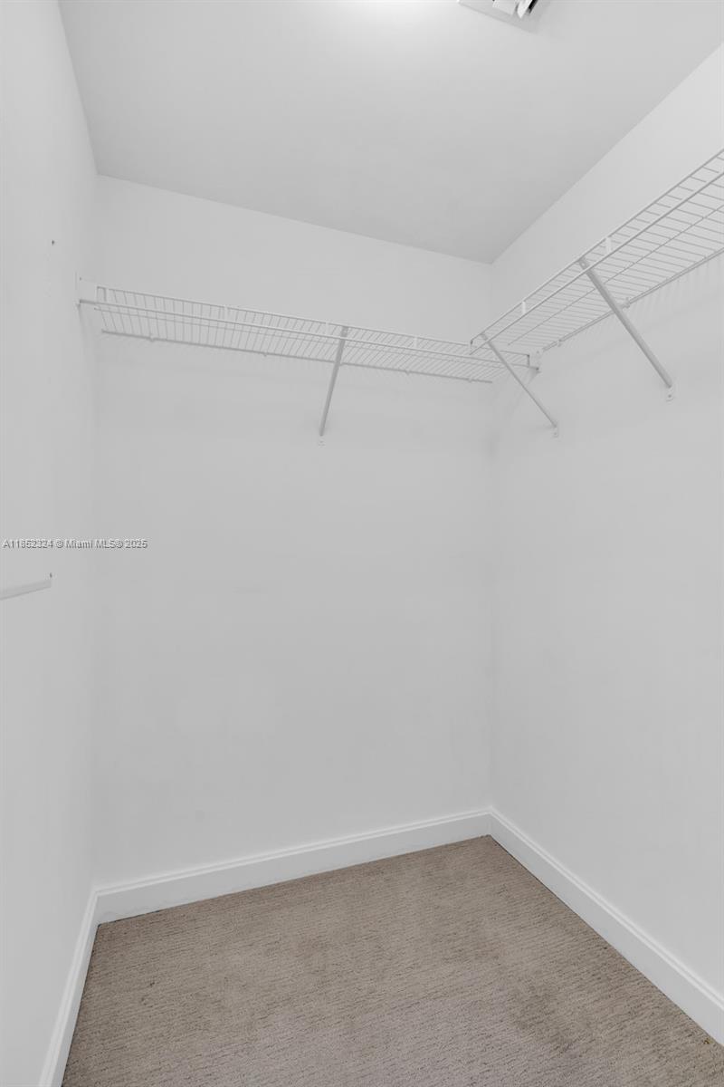 BRICKELL HEIGHTS EAST CON - Residential