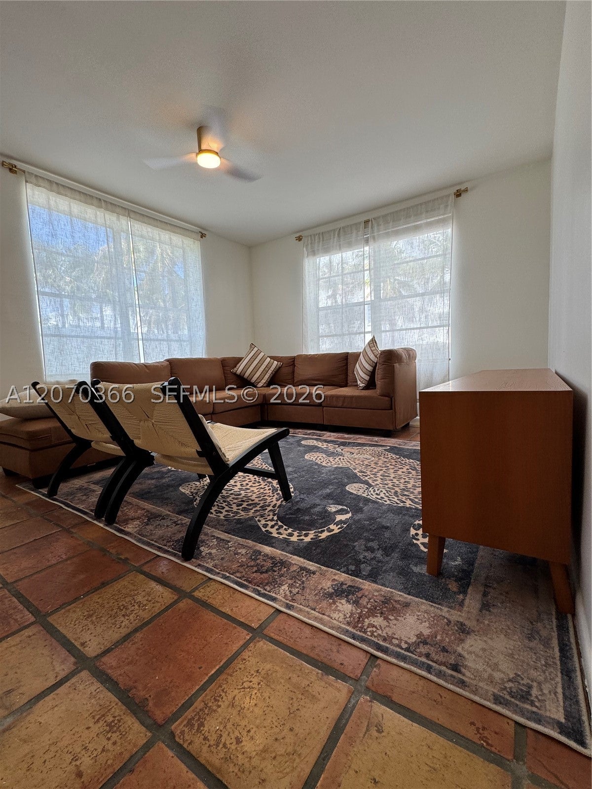 1460 Ocean Dr 208