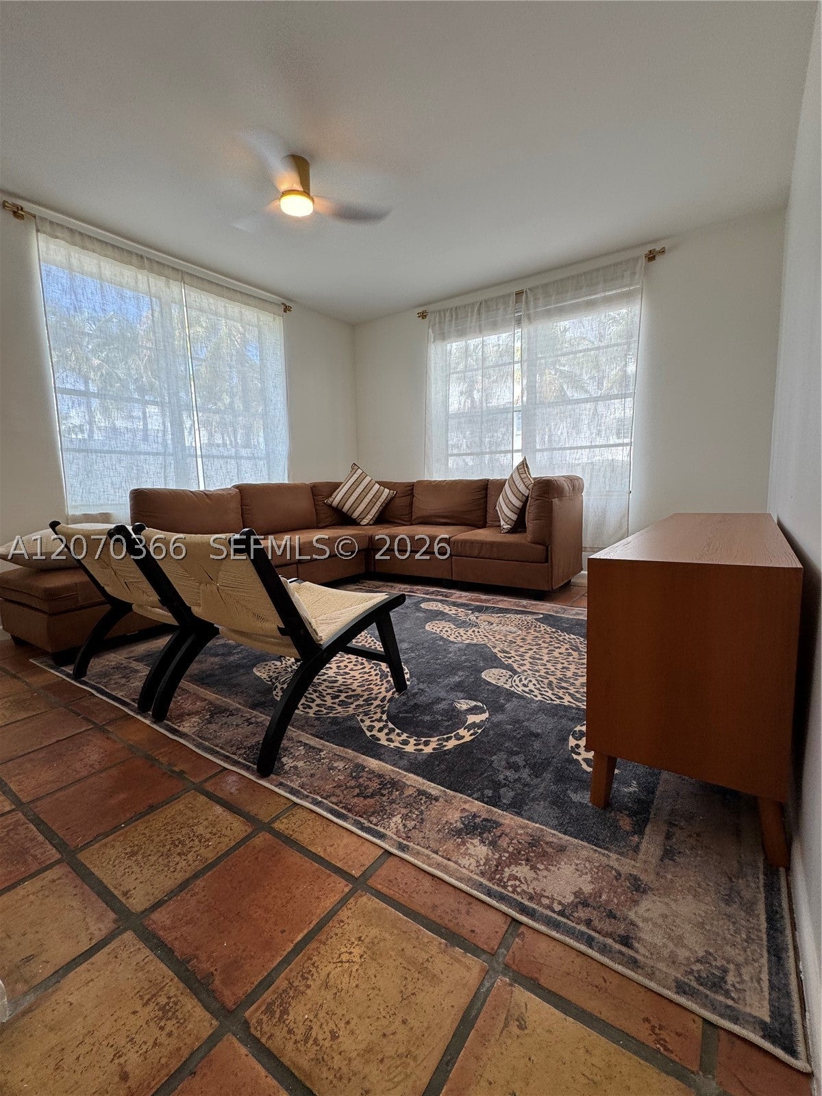 1460 Ocean Dr 208