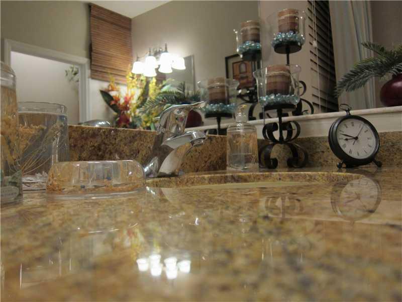 SILVER PALM EAST SECTION - Residential Lease