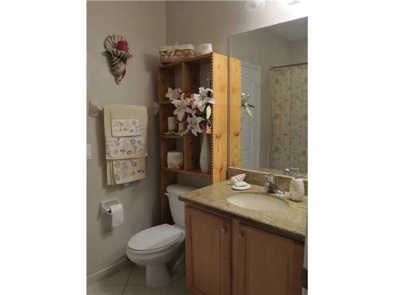 SILVER PALM EAST SECTION - Residential Lease