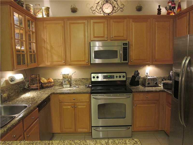 SILVER PALM EAST SECTION - Residential Lease