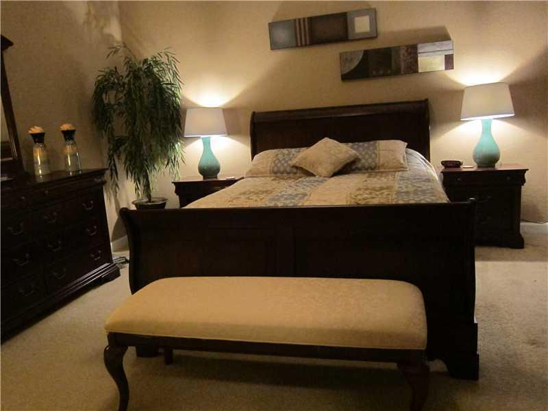 SILVER PALM EAST SECTION - Residential Lease