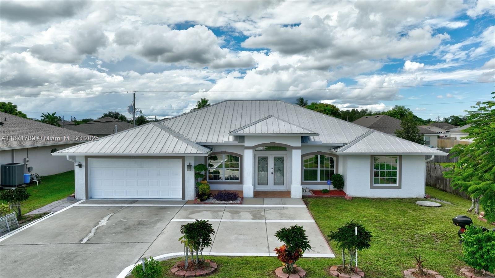 PORT ST LUCIE SECTION 8 - Residential