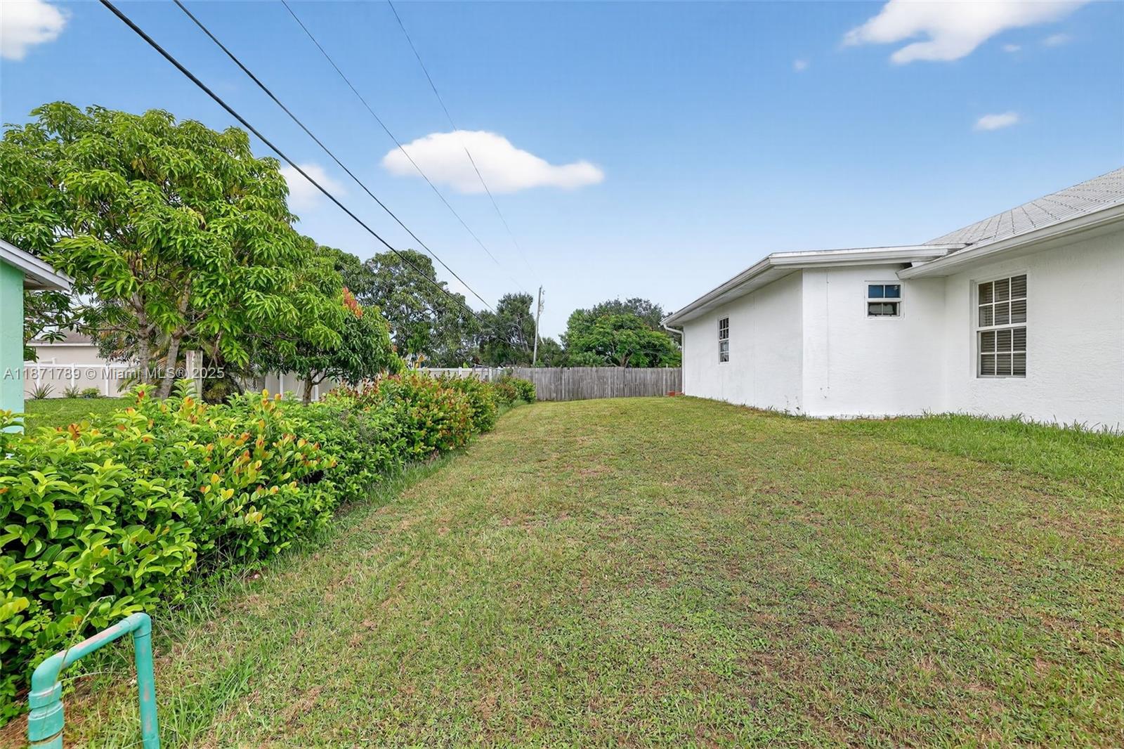 PORT ST LUCIE SECTION 8 - Residential