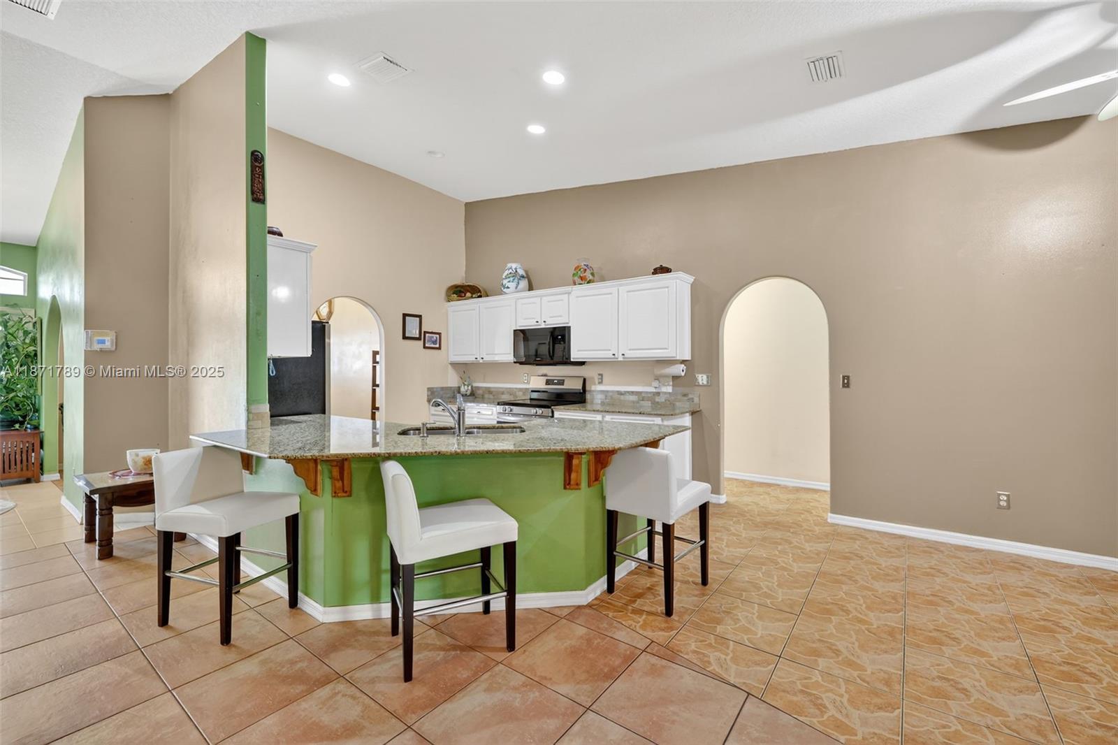 PORT ST LUCIE SECTION 8 - Residential