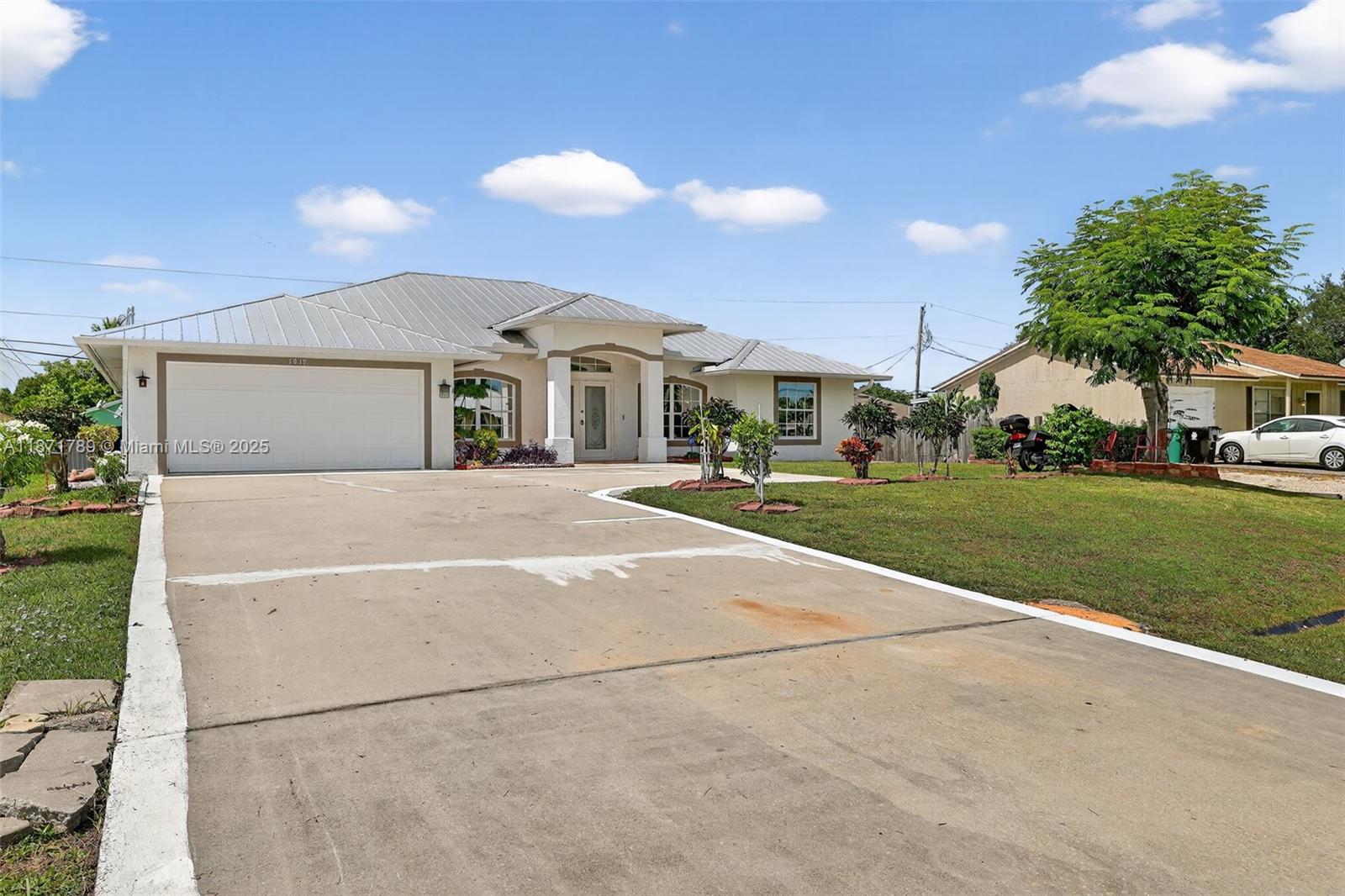 PORT ST LUCIE SECTION 8 - Residential