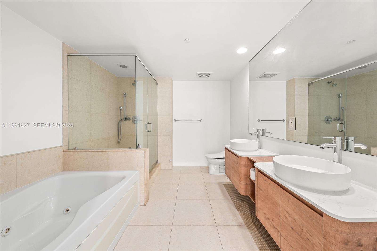 50 BISCAYNE CONDO - Residential