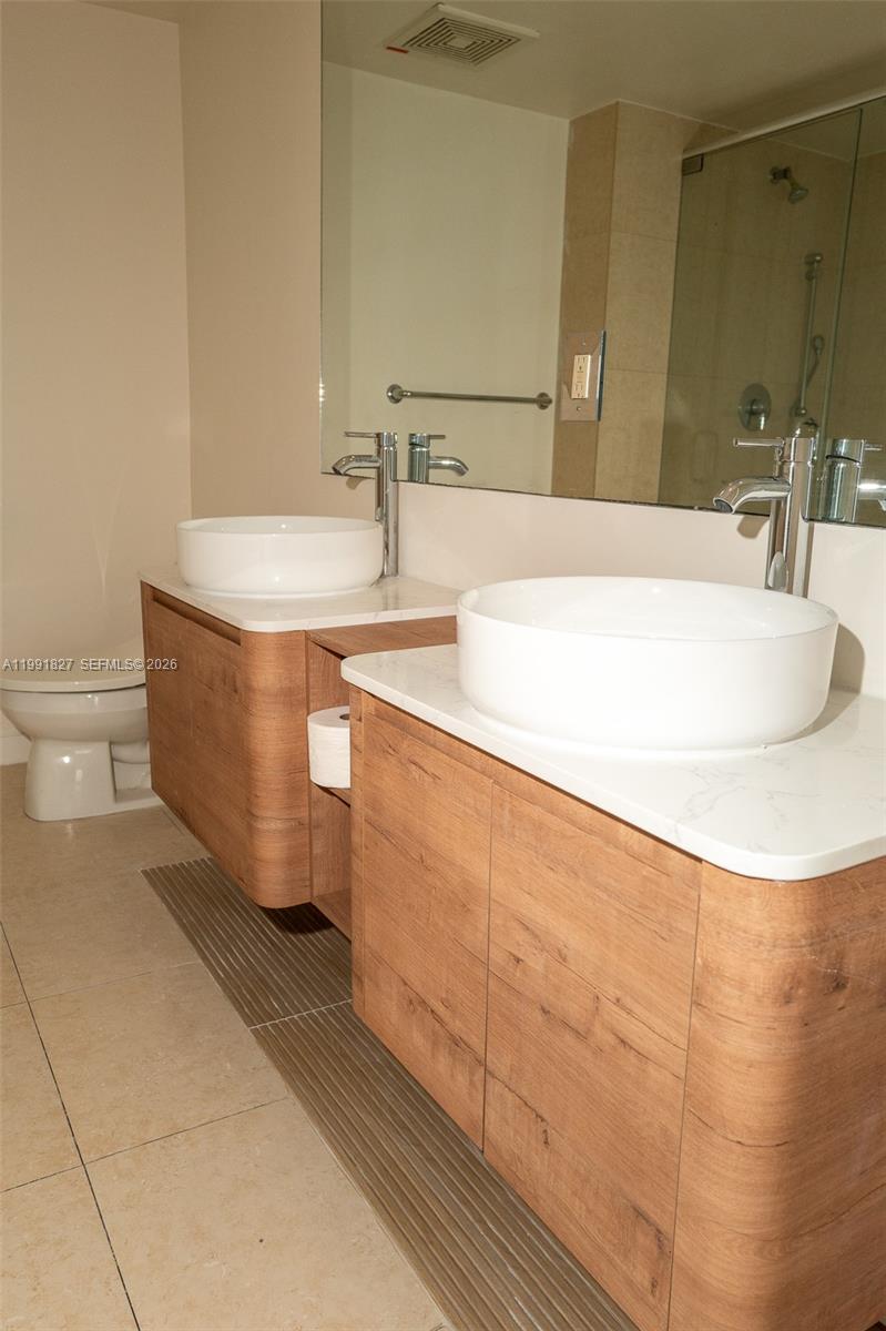 50 BISCAYNE CONDO - Residential