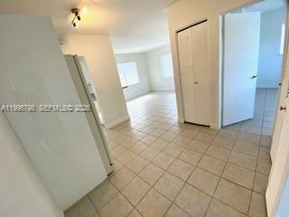 CYPRESS GARDENS CONDOMINI - Residential Lease