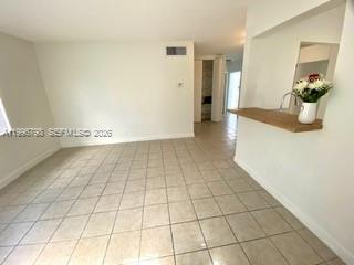 CYPRESS GARDENS CONDOMINI - Residential Lease