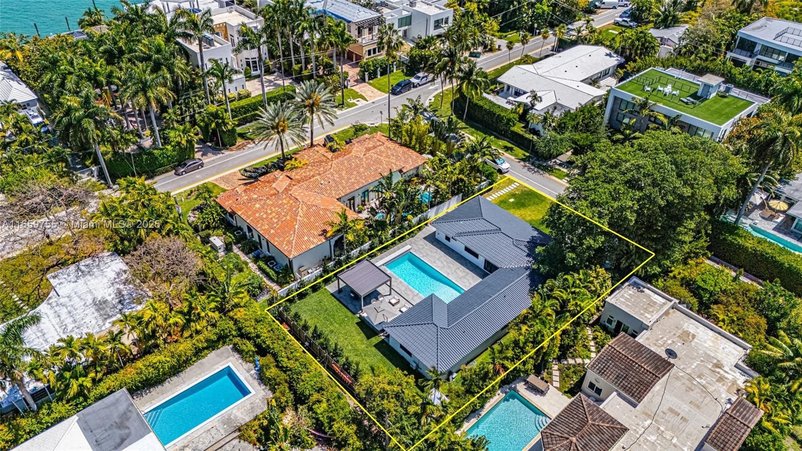 HIBISCUS ISLAND - Residential